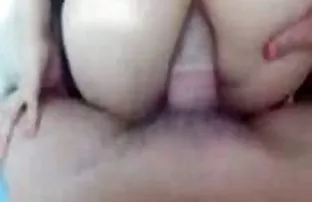 XXX Người phụ nữ ở tuổi bắt đầu thủ dâm trước máy quay