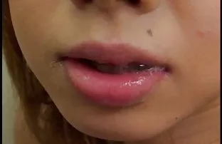 XXX Con gái mẹ và ghi lại tất cả vào camera