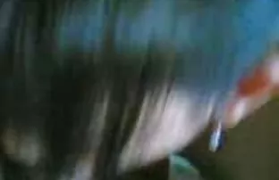 XXX Người đàn ông trong rừng một người phụ nữ và ăn trên của mình