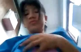 XXX Hãm hiếp và cạo nga