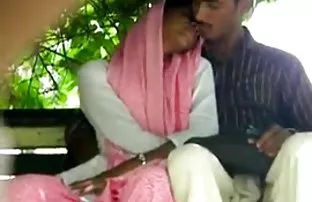XXX Đồ hư đốn ngón tay trong những khe hở