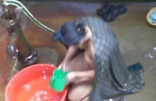 XXX Cô gái xinh đẹp nga limonit mịn âm đạo